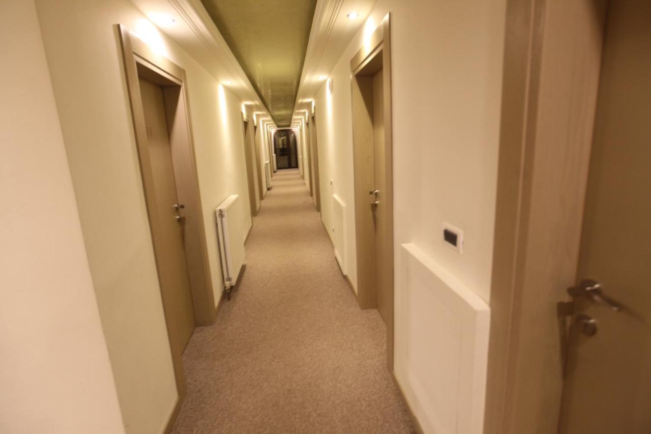 Hotel Alpin Llogara Dukat Exteriér fotografie