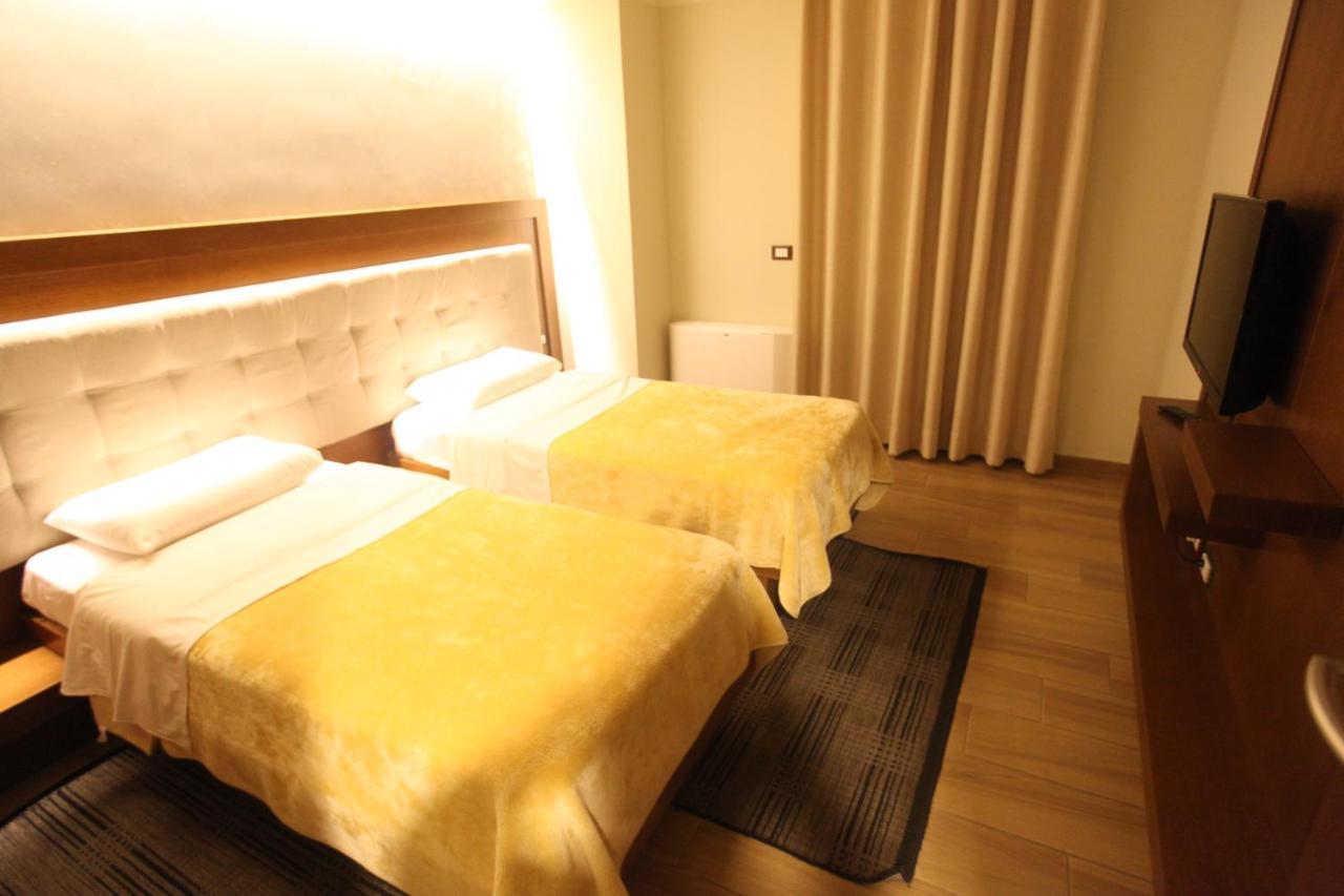 Hotel Alpin Llogara Dukat Exteriér fotografie
