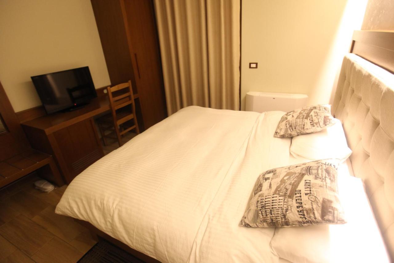 Hotel Alpin Llogara Dukat Exteriér fotografie